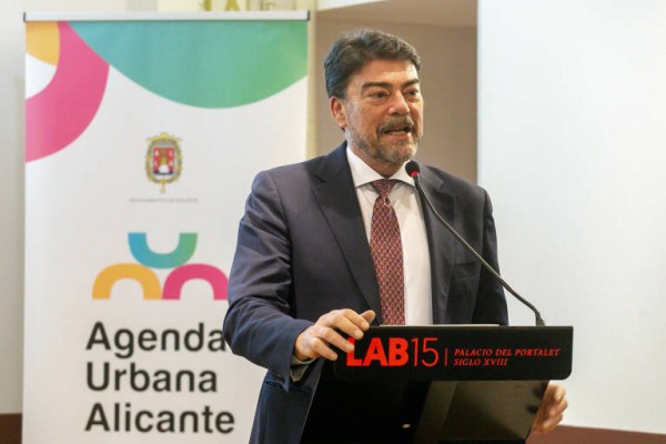 Barcala exige el fin del partidismo en los PGE y da su apoyo a Elche para captar la Agencia Espacial