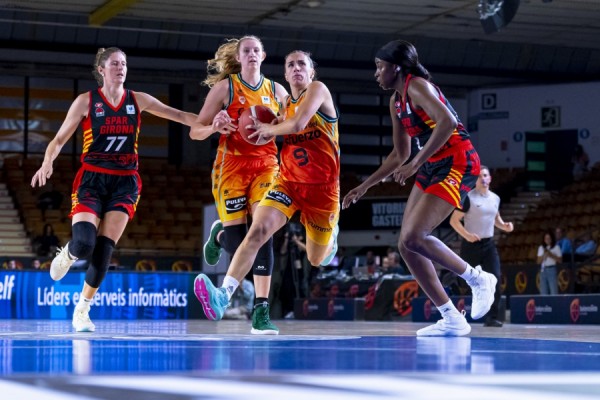 Queralt Casas sube al Top3 de partidos con Valencia Basket
