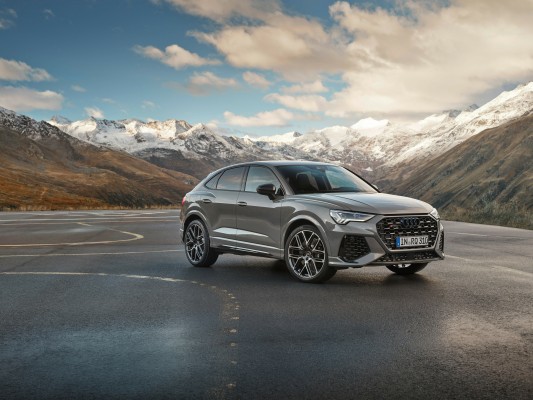 Audi RS Q3 10 years edition: paquete exclusivo para celebrar el aniversario del SUV deportivo
