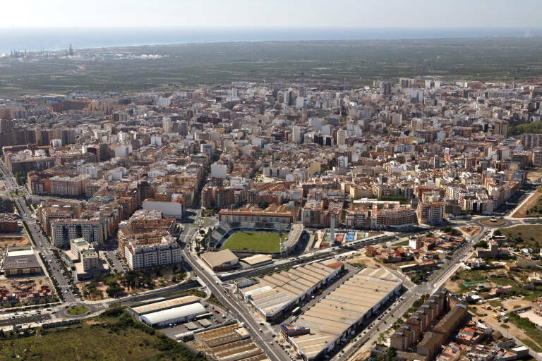 Castelló avanza con el Plan General y aprueba el informe corregido para remitirlo a Costas