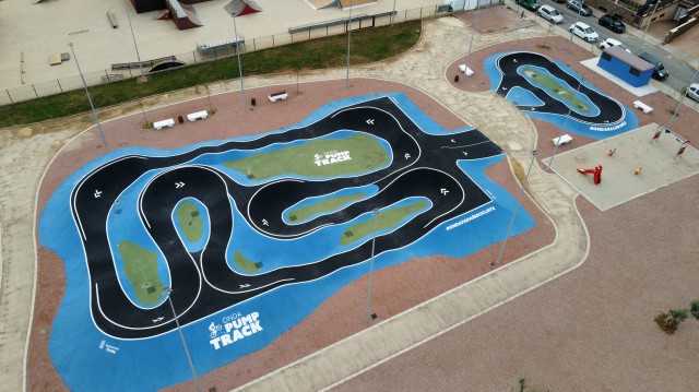 Onda inaugura un nuevo circuito Pump Track para bicicletas y patines tras invertir 158.000 euros