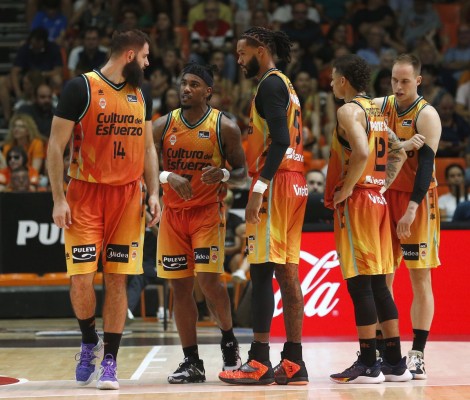 El Valencia, a retomar la ACB y la confianza en la pista del Surne Bilbao
