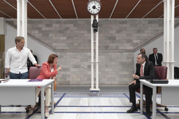 El cóctel ingobernable del Grupo Mixto llena de incertidumbre la recta final de la legislatura