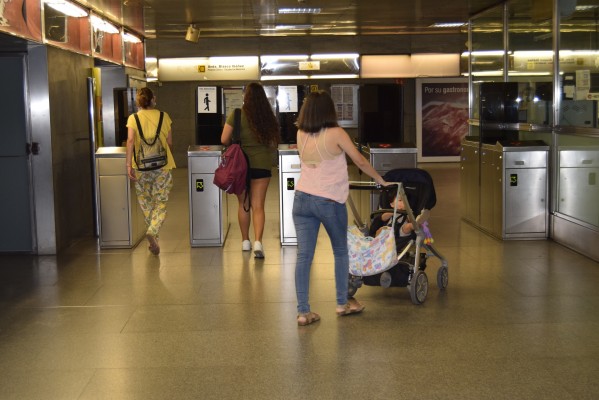 La Generalitat suspende la cita previa para el transporte gratuito y la habilitará el martes