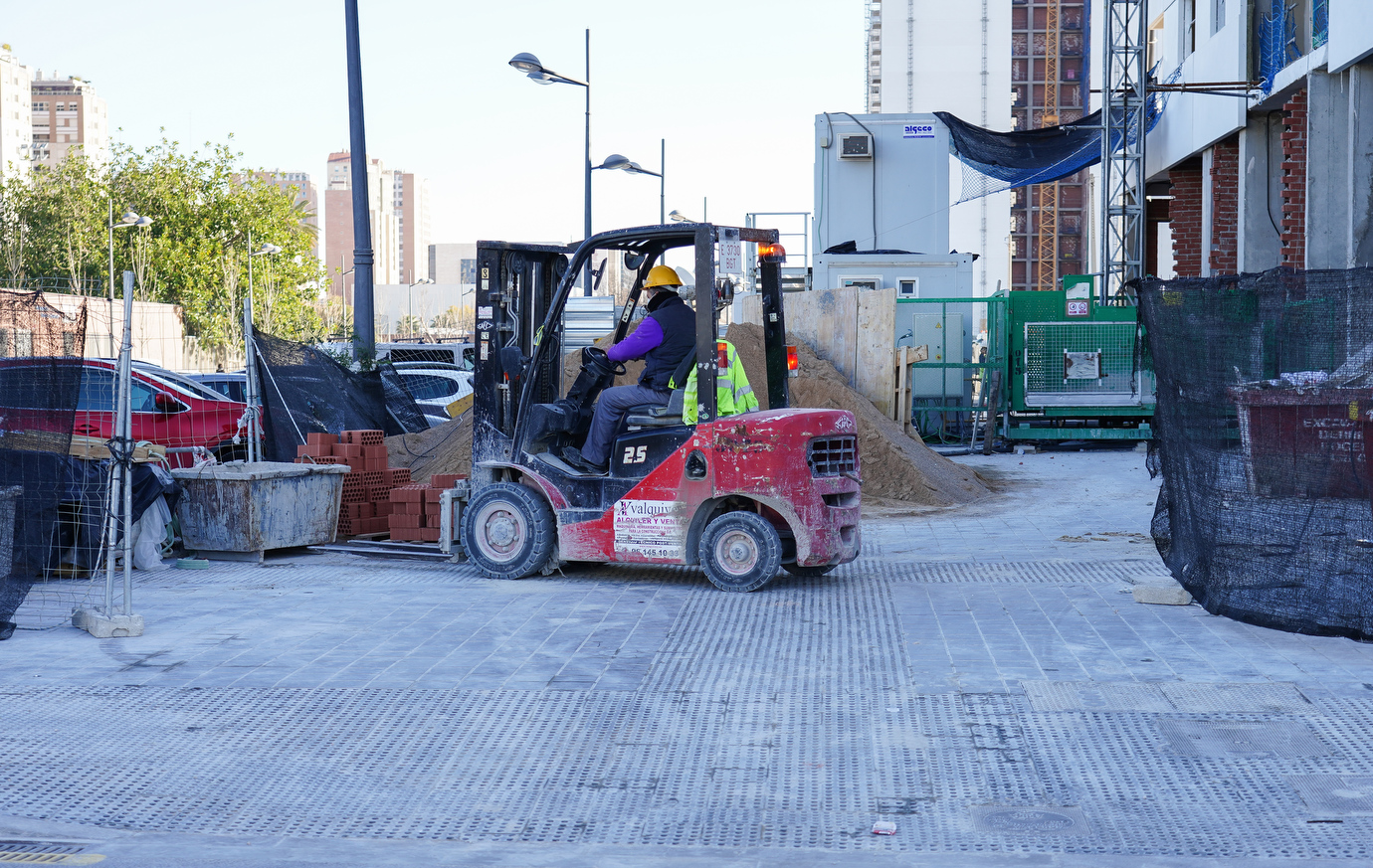 El alza de costes deja 209 obras públicas desiertas en la Comunitat por 92,3 millones de euros en 2022