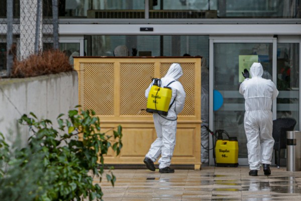 La Fiscalía ordena oír en las causas penales a todas las familias de fallecidos en residencias por la covid