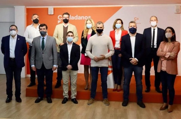 Ciudadanos: de los rivales de Peris en primarias a los alcaldables y la concejala que se acerca a Vox
