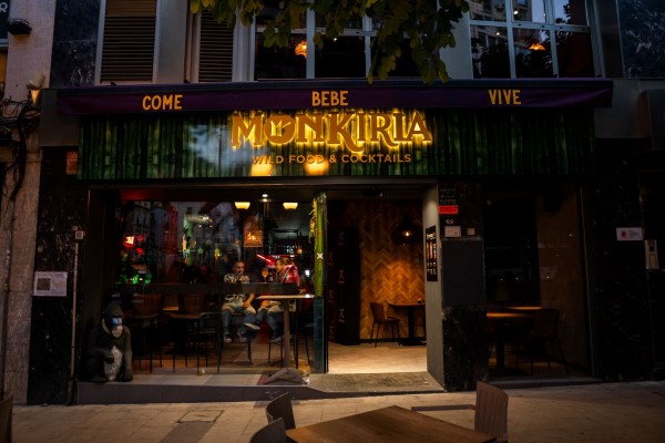 La 'gastrococtelería' Monkiria se estrena en La Rambla de Alicante