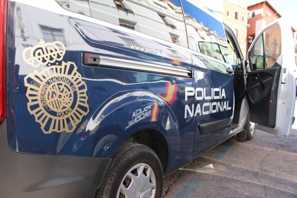 La Policía atribuye al comisario de Paterna la decisión de dar un premio al líder de España 2000
