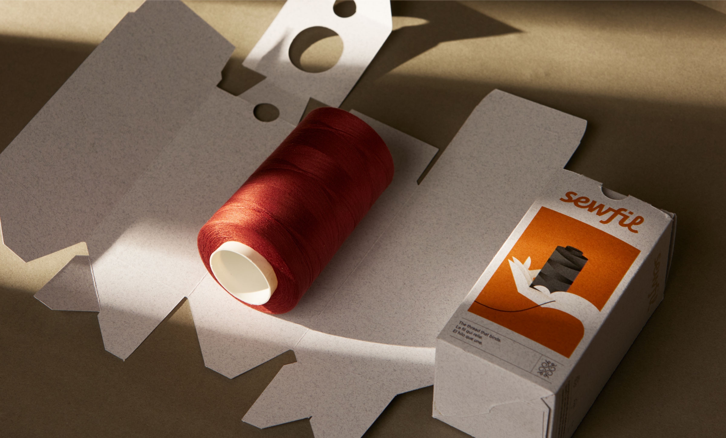 Caleta Estudio se alza con un premio internacional por su proyecto de packaging para Sewfil 