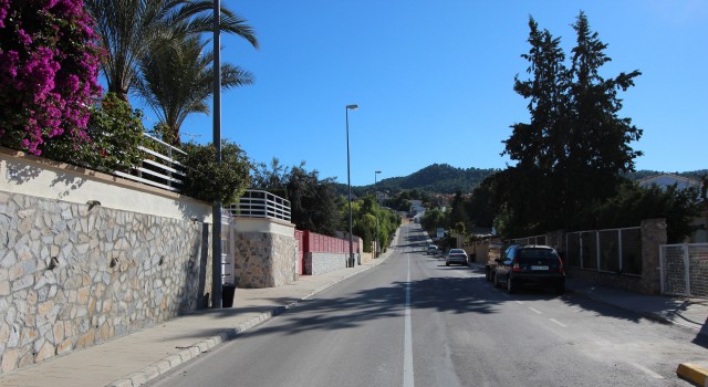 Los vecinos de Torreguil de Murcia denuncian el estado crítico de los accesos a la urbanización
