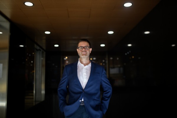 El valenciano Adrián Todolí, incluido en el grupo de la OIT sobre trabajadores en plataformas