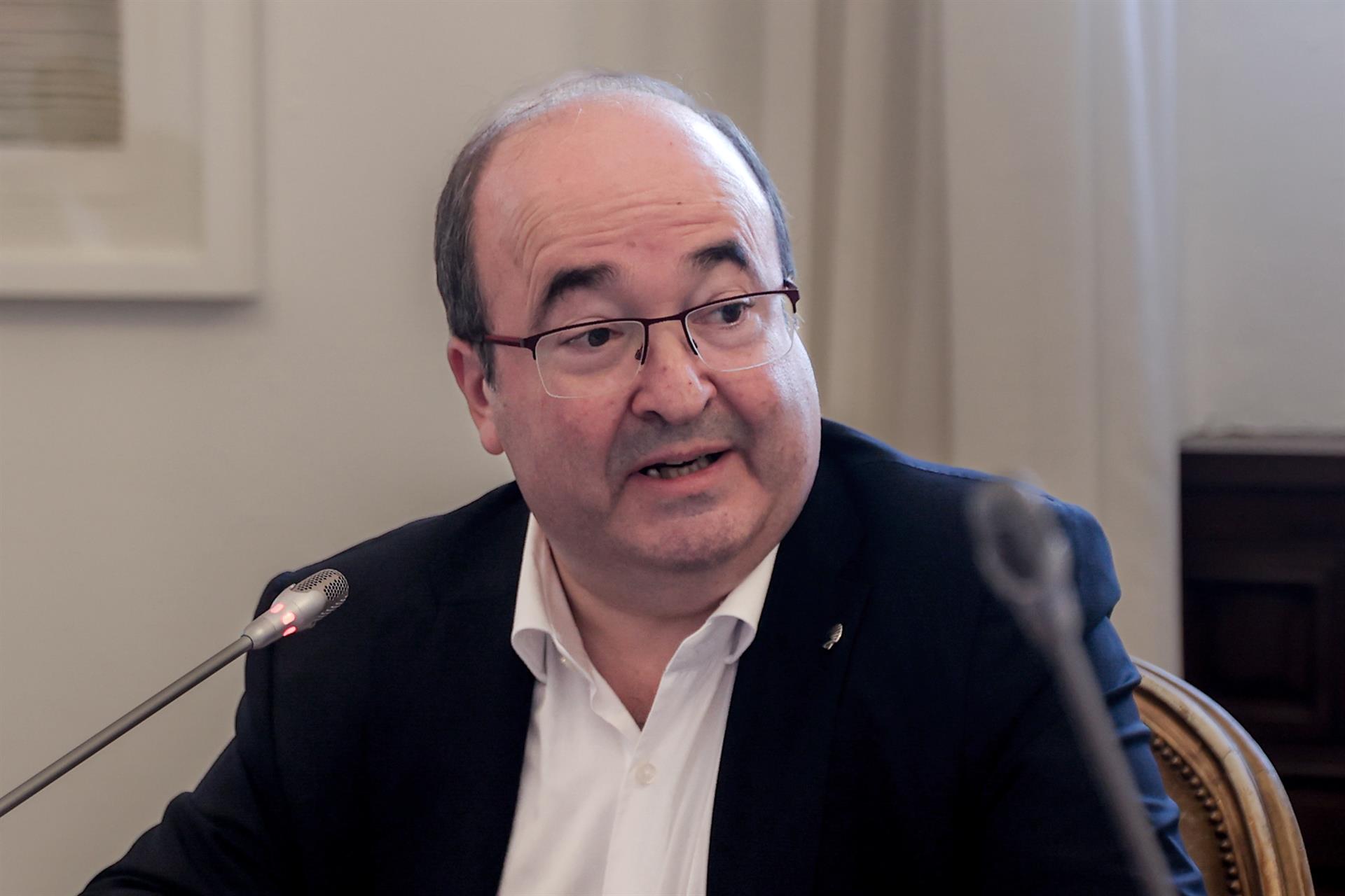Iceta garantiza la continuidad del bono cultural en 2023
