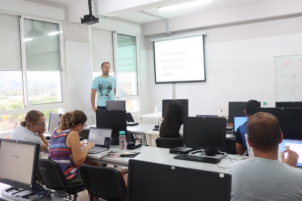 Onda ofrece cursos de Logística, Informática, Inglés o Carretilla durante el mes de noviembre