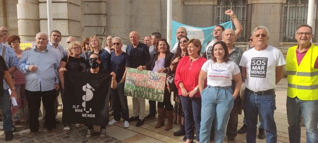 Las plantas solares abren el debate: la transición energética anda a la búsqueda de un camino común en Cartagena

