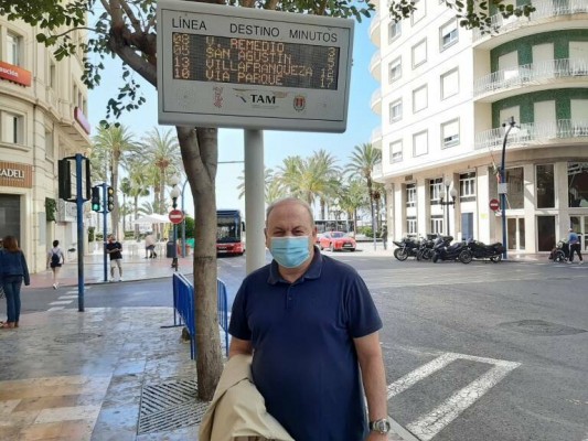 El PSOE insta al bipartito de Alicante a regular la instalación de electrolineras