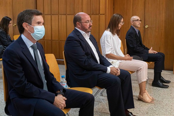 La alcaldesa de Puerto Lumbreras busca la verdad: 
