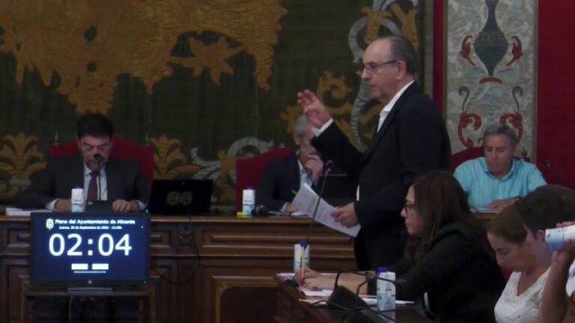 El debate sobre el estado de Alicante: la izquierda reclama poder alcanzar y votar conclusiones