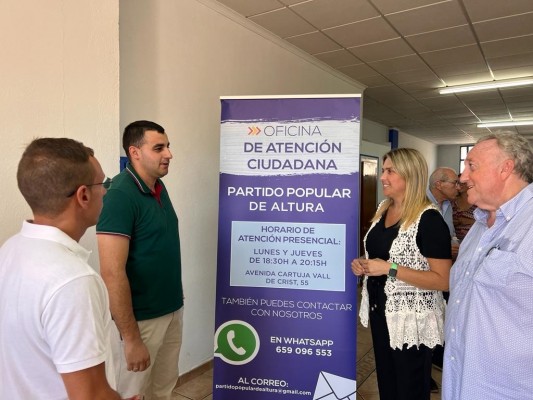 Marta Barrachina inaugura la oficina de atención ciudadana del PP en Altura