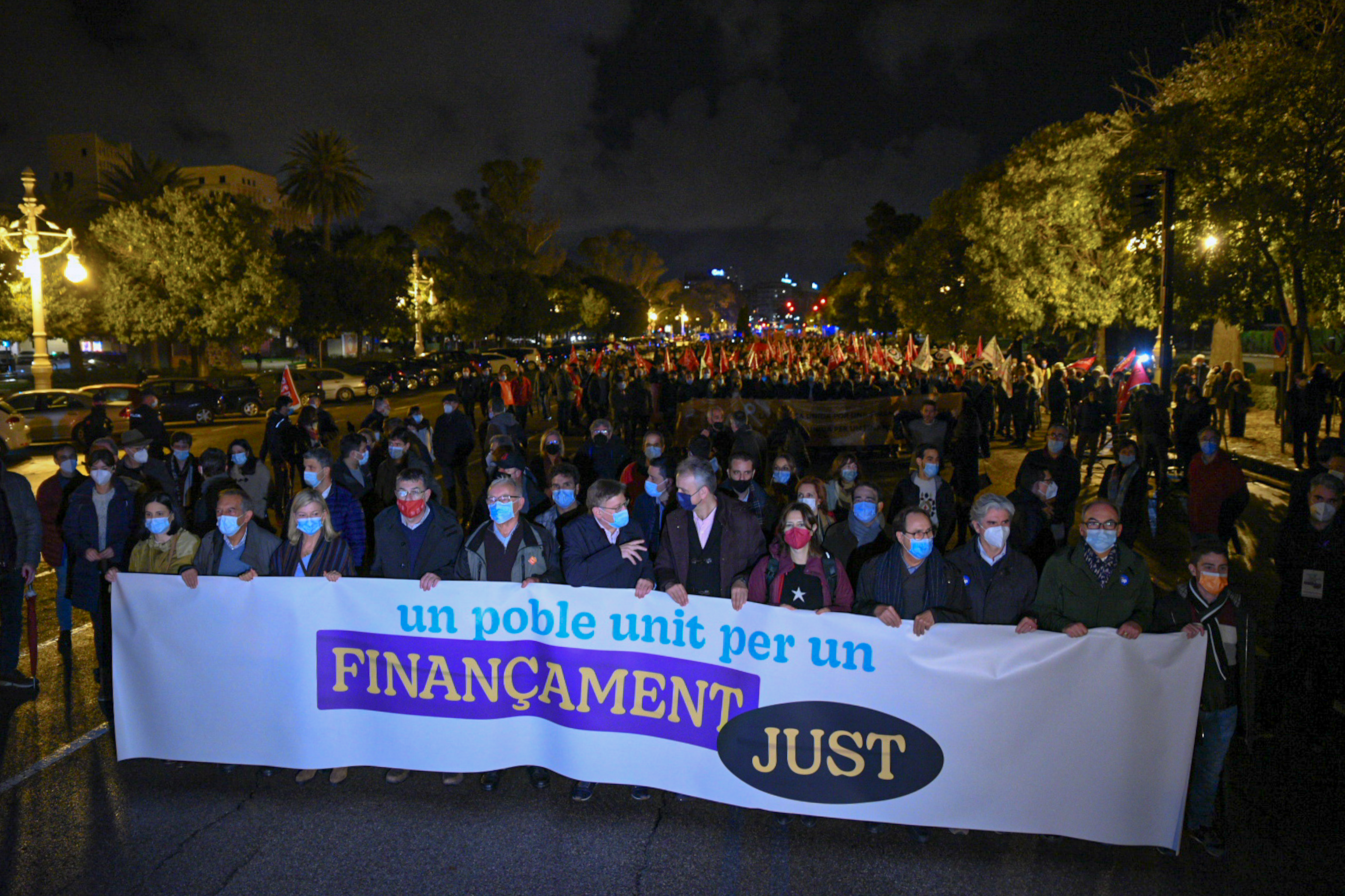 Manifestación que reclama un nuevo sistema de financiación autonómica, a 20 de noviembre de 2021. Foto: JORGE GIL/EP - 