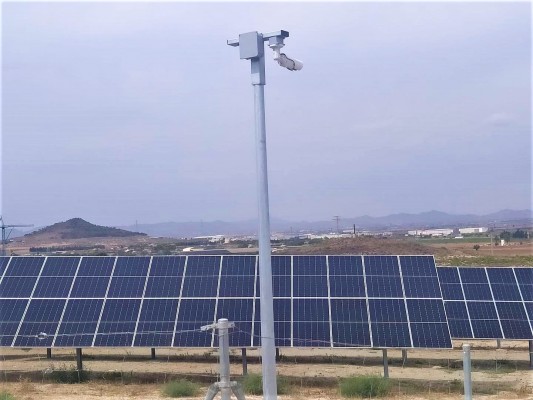 Movilización y explicaciones: la llegada de las grandes fotovoltaicas, en el punto de mira de vecinos del litoral de Cartagena