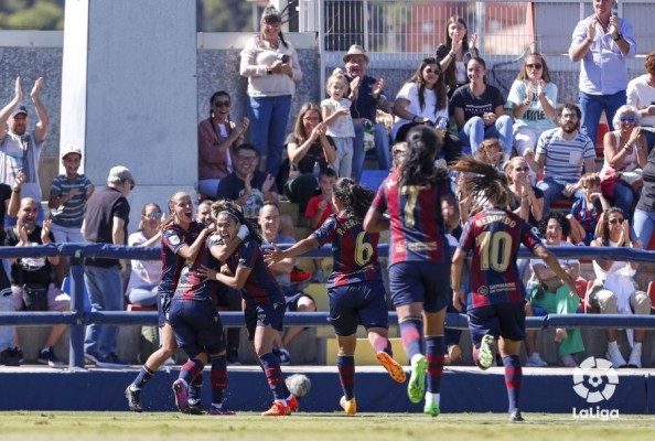 El Levante Femenino domina al Atlético y se marcha al parón invicto