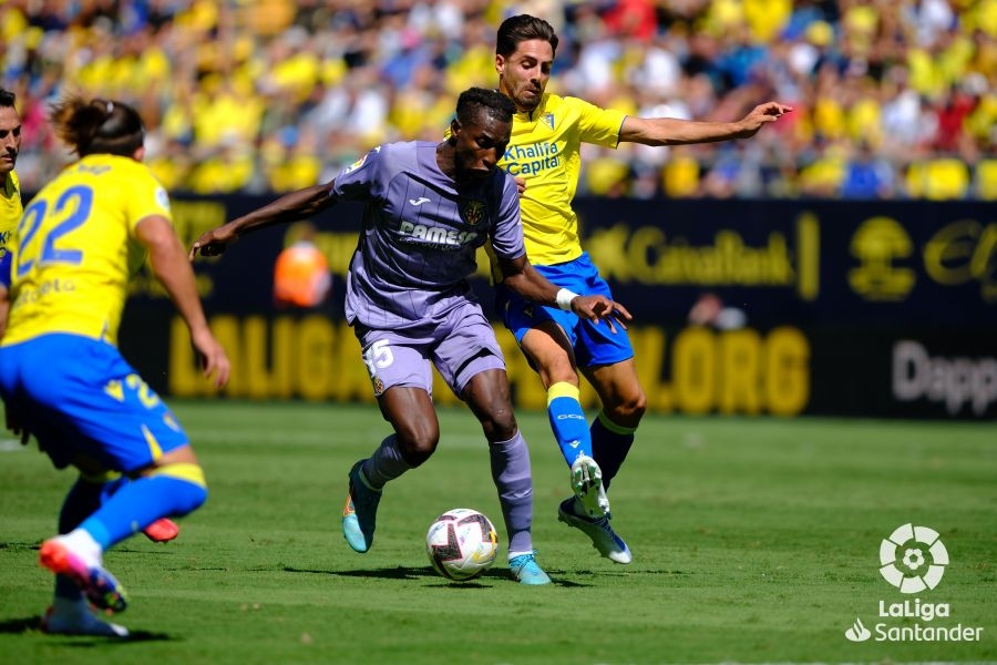 Jackson se consolida como titular para Emery por delante de Gerard y Danjuma

