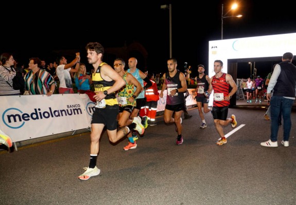 Valencia se vuelca con el running en una multitudinaria 15K Nocturna Valencia Banco Mediolanum