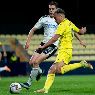 El Villarreal 'B' firma las tablas con el Burgos y sigue sumando 