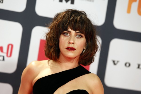 Detienen a la actriz María León por 
