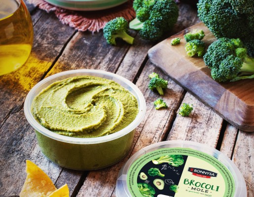 Bonnysa amplía su gama de untables vegetales con brócoli mole y un dip de remolacha
