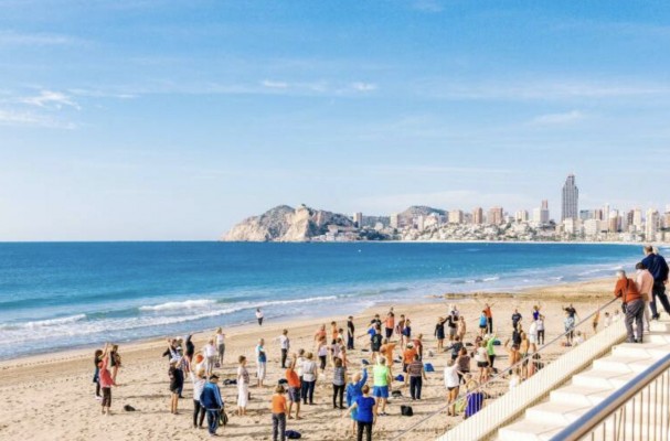 Igualdad sube otro 20% el precio de los viajes del 'Imserso valenciano' al quedar desierta la licitación