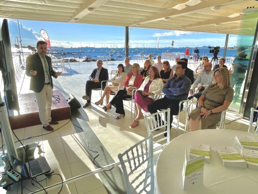 La Comunidad elabora 'Estrategia del Paisaje del Mar Menor' para ensalzar la identidad de sus vecinos
