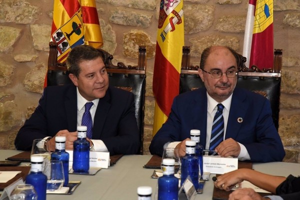 La posición del Gobierno y las CCAA ante la rebaja del IRPF