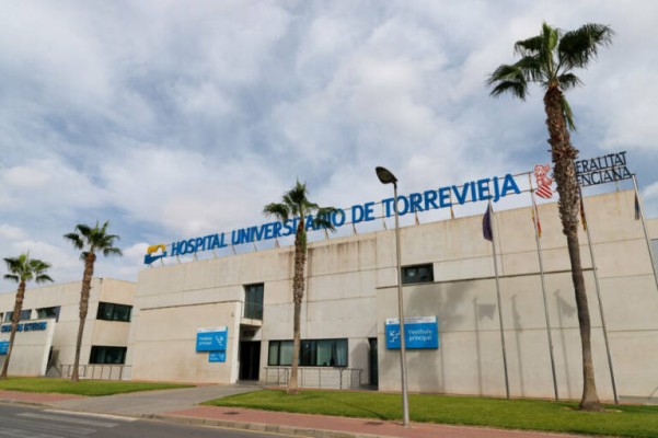 Torrevieja Salud ganó dos millones en 2021, el año de la reversión del hospital 