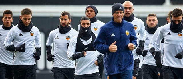 Mangala y Montoya vuelven al grupo y apuntan a la Copa