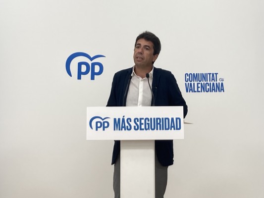 Mazón reprocha al Botànic que la bajada fiscal se dé mientras se crea una tasa turística
