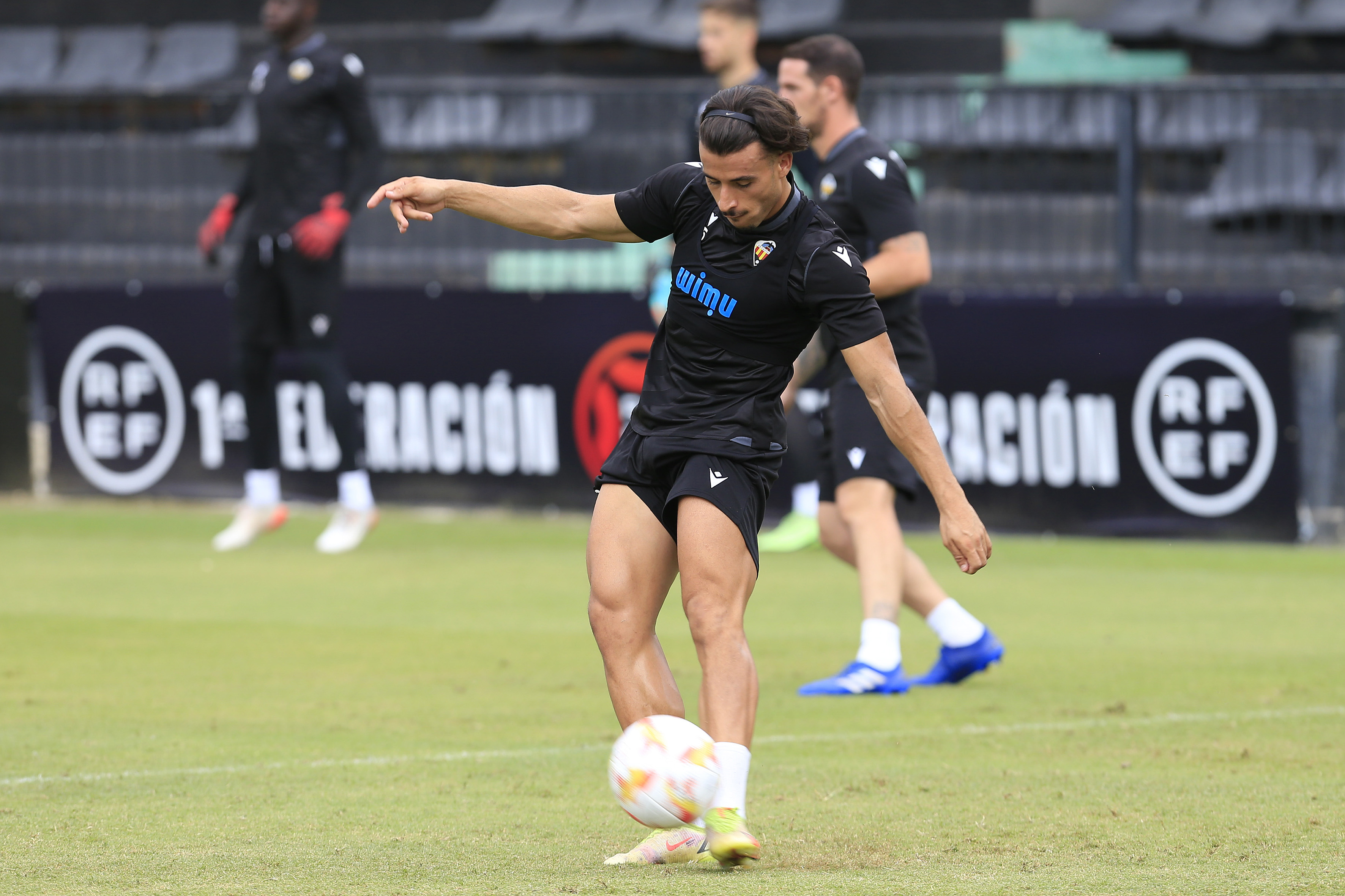 Aarón y Jorge Fernández, únicos jugadores del Castellón que aún no han debutado esta temporada