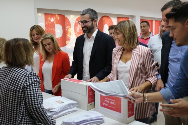 Vélez exhibe fuerza y reúne más de 2.000 avales