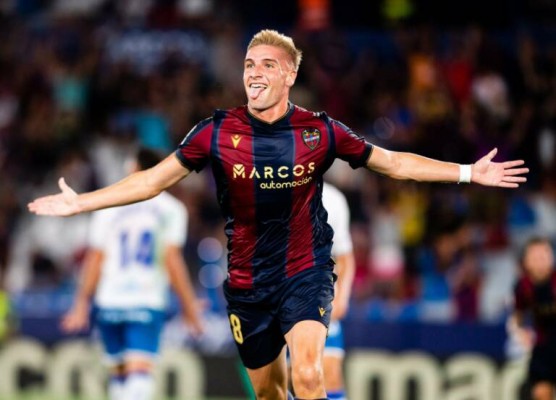 Cantero, máximo goleador del Levante, desaparece de los planes de Nafti
