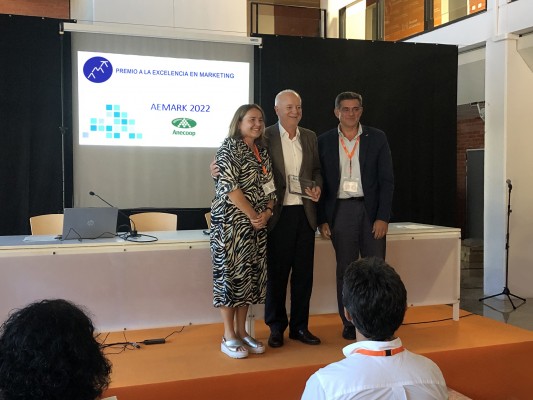 Anecoop recibe el Premio a la Excelencia en Marketing de manos de Aemark