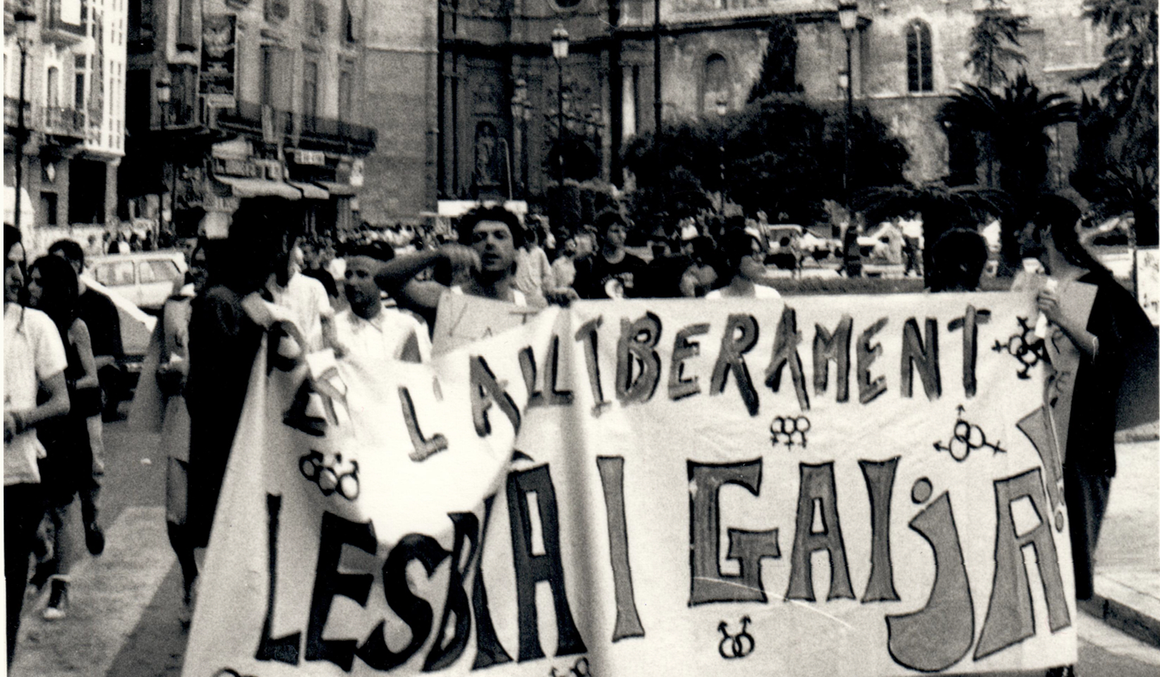 Una manifestación en València, en 1994. Foto facilitada por L'ARMARI DE LA MEMÒRIA. - 