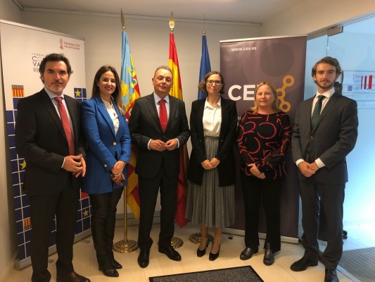 La CEV plantea en Bruselas su inquietud por el bloqueo comercial con Argelia
