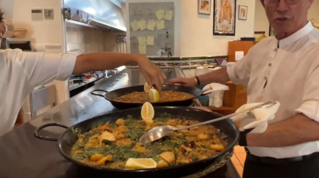 Los hosteleros lanzan un spot para promocionar Teulada Moraira y alargar la temporada estival

