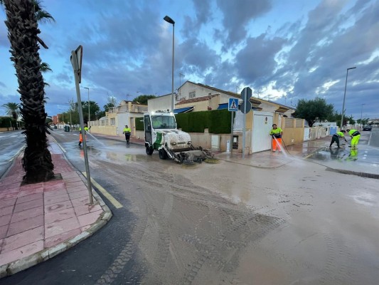Los Alcázares se salva de 