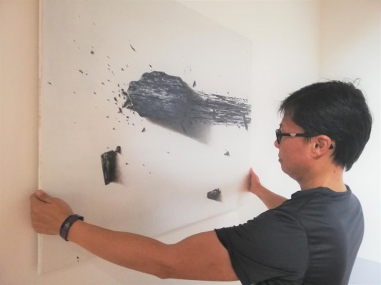 Metáforas de la vida y los sentimientos en blanco y negro: el artista Kihong Chung muestra 'La luz oscura' en Mula