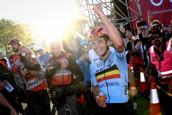 Exhibición histórica de Evenepoel para lograr el maillot arcoíris de campeón del mundo
