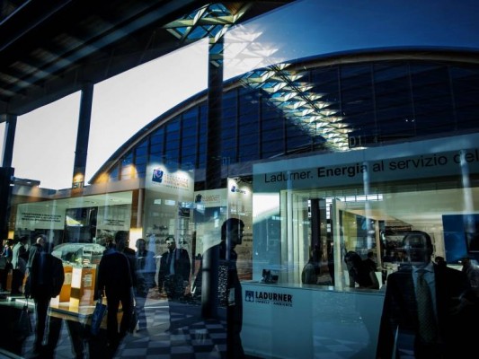 Doce empresas de maquinaria cerámica participarán en las ferias Tecna y Cersaie