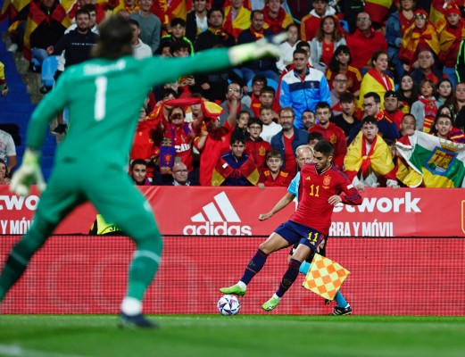 España 'pincha' con Suiza y tendrá que ganar en Portugal para estar en la 'Final Four'