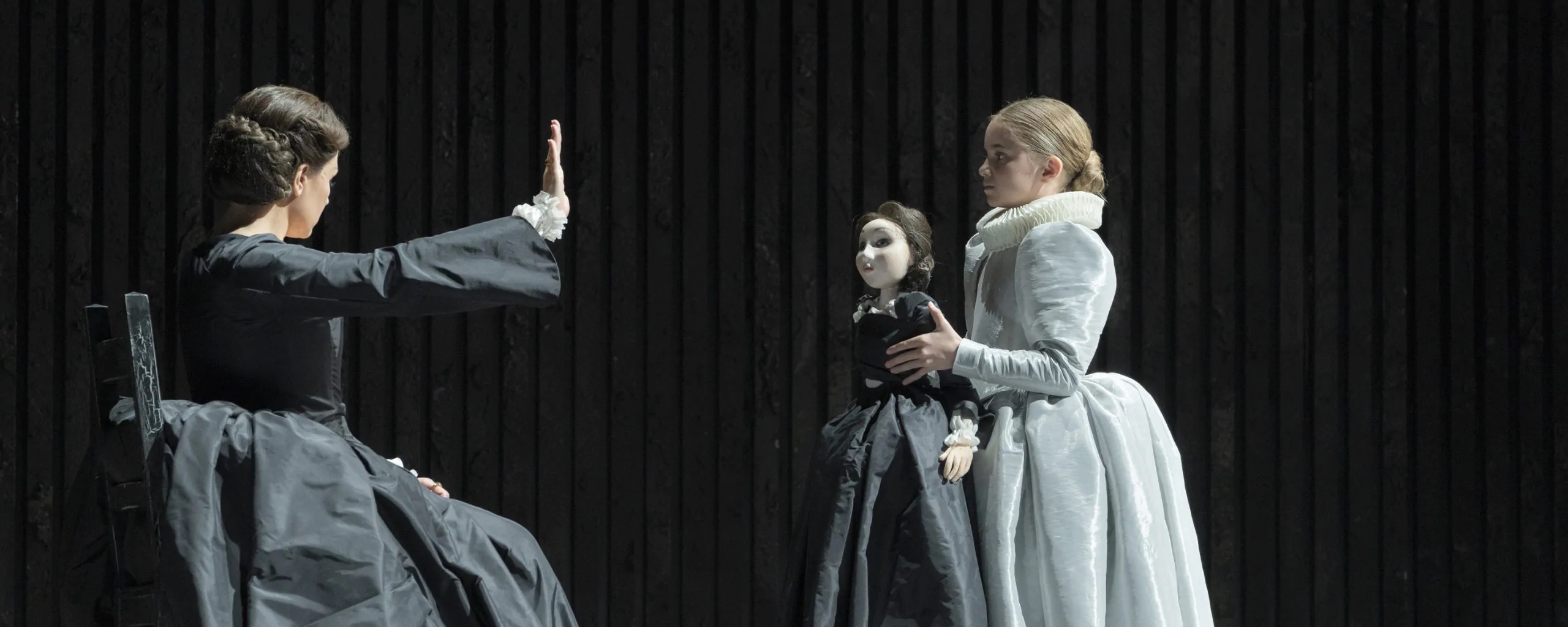 Les Arts abre la puerta a la saga de los Tudor